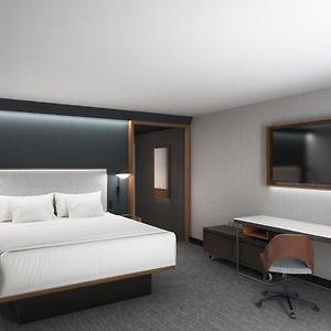 Courtyard By Marriott New York Queens, Jamaica